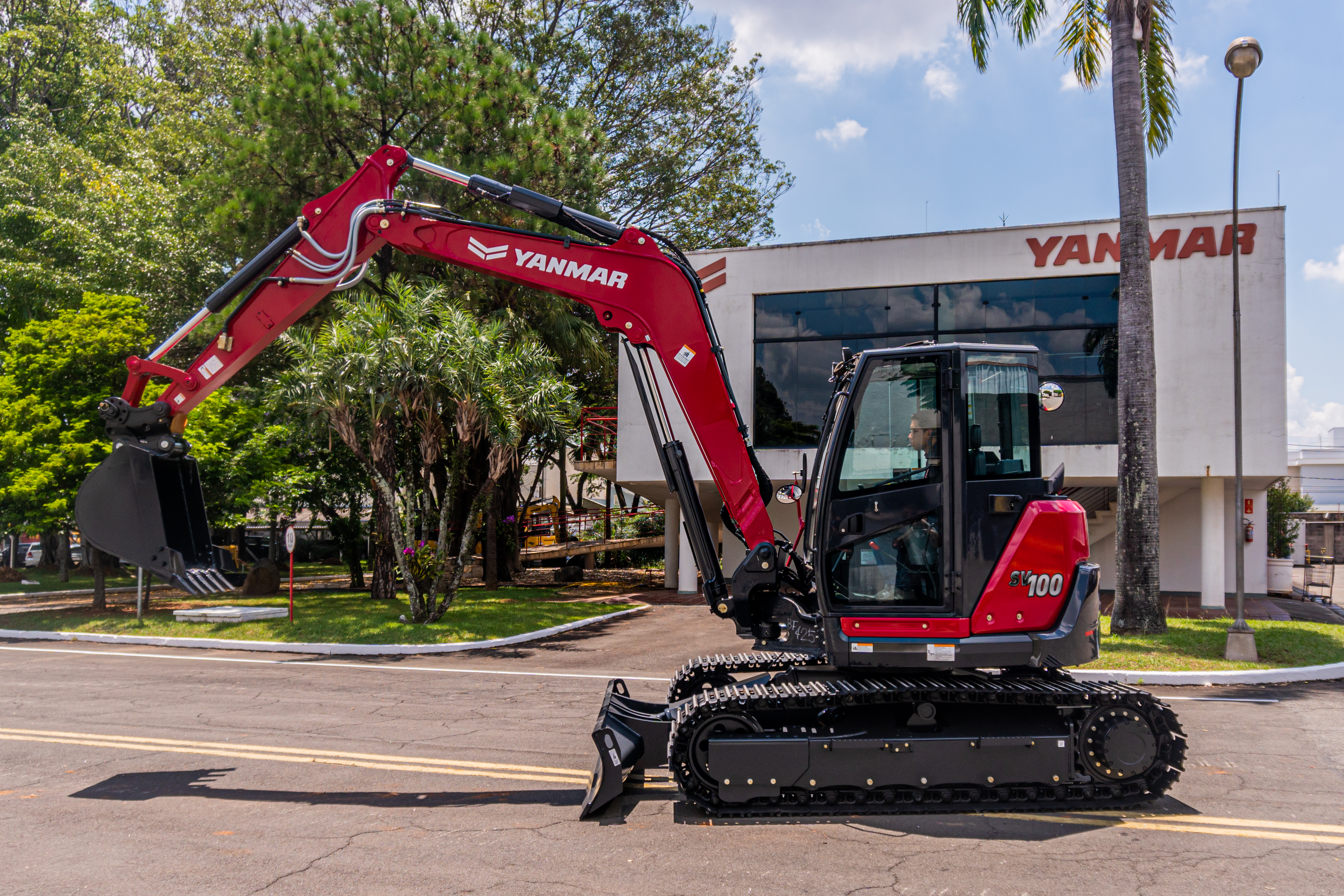 Miniescavaderia Yanmar